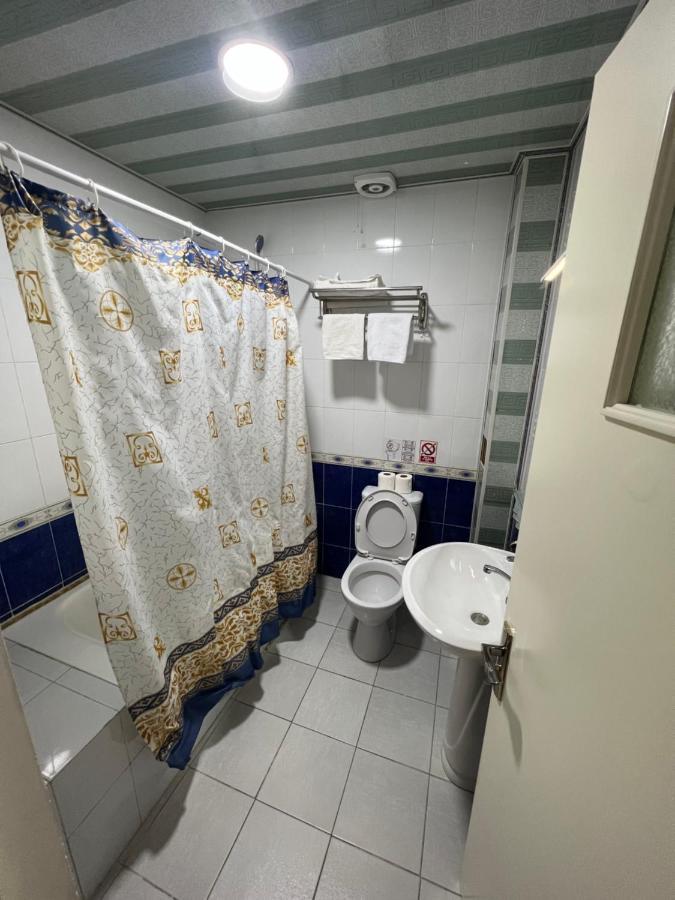 Hotel Kupala Buchara Exteriör bild