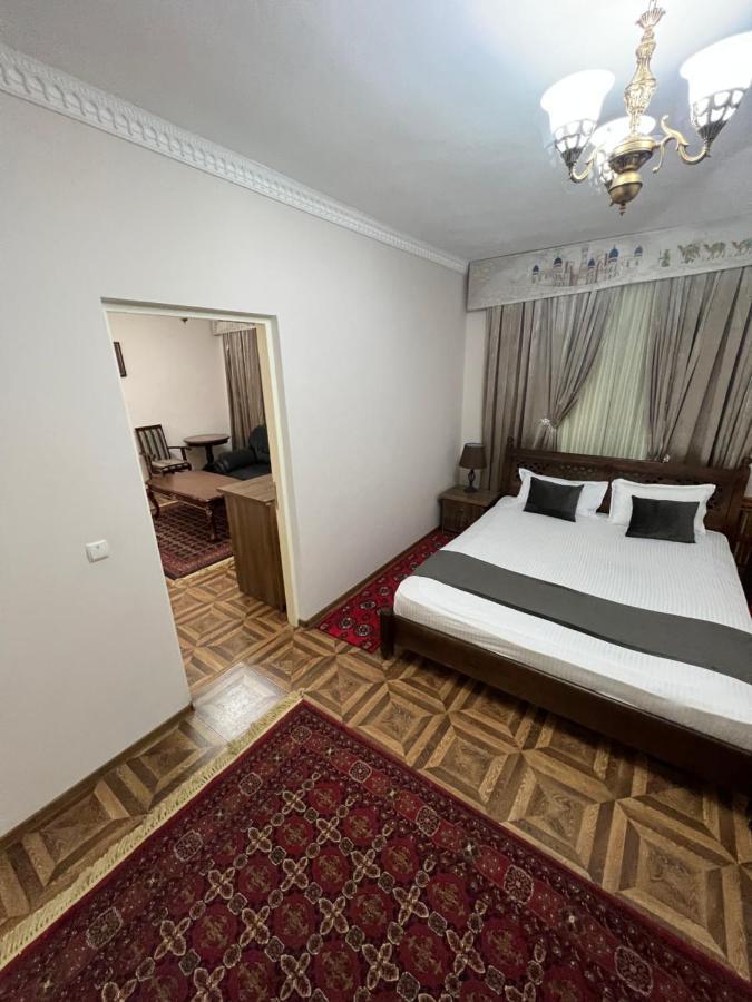 Hotel Kupala Buchara Exteriör bild